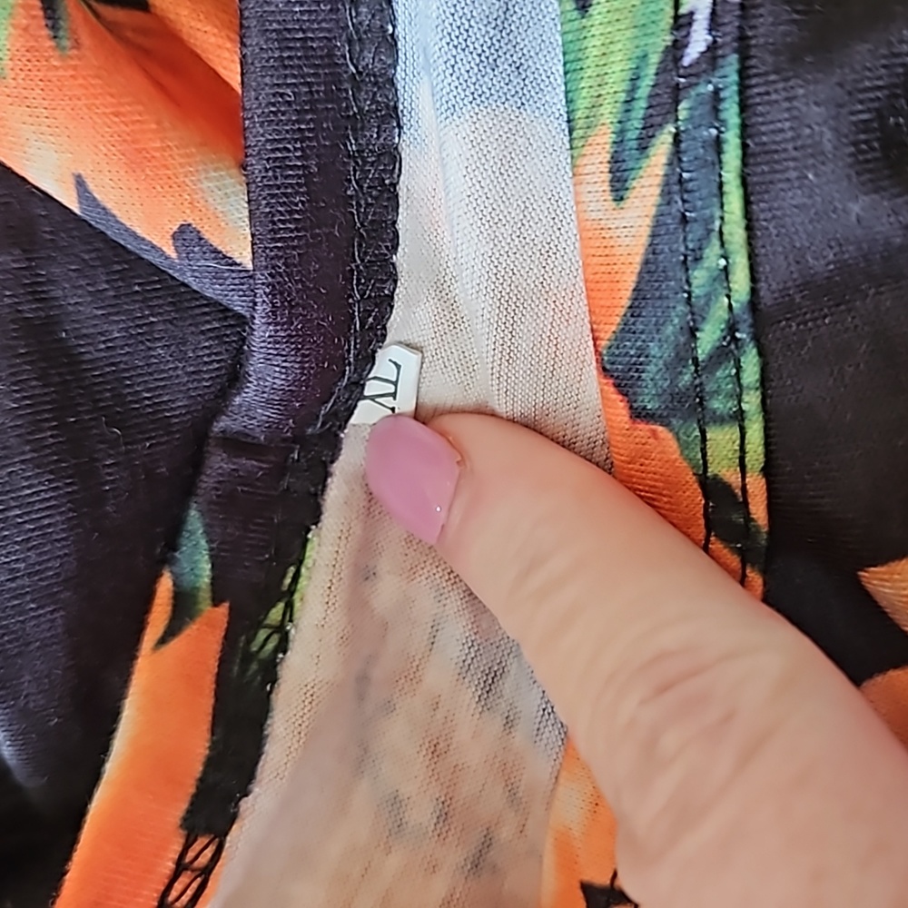 ๐ต FLORAL DRESS - Picture 6 of 8